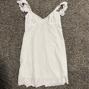 Elegant mini white dress!